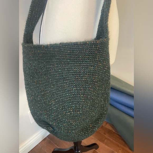 One of a kind handmade Verdi bag made of alpaca, copper and silk, from Colombia - Picture 7 of 8